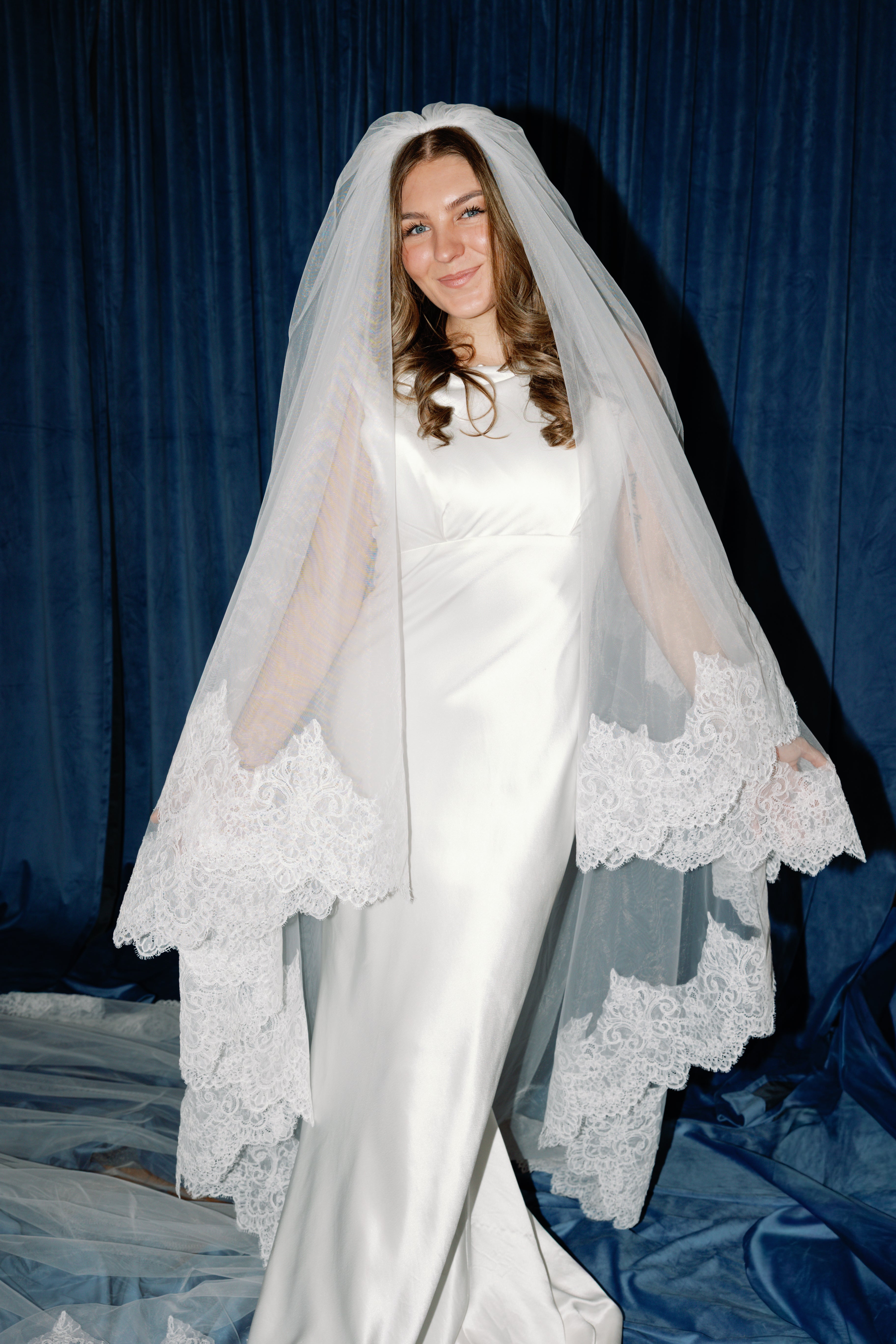 Chantilly Lace veil with blusher